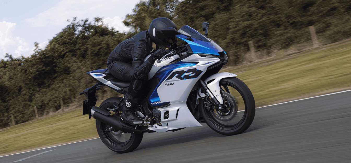 Yamaha YZF-R3 ABS: Velocidad, Seguridad y Emoción en Cada Curva